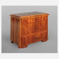 Konische Biedermeierkommode111