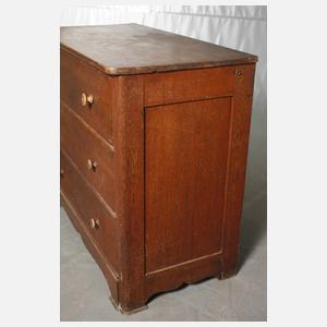 Kommode im "Shaker-Stil"