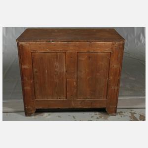 Kommode im "Shaker-Stil"