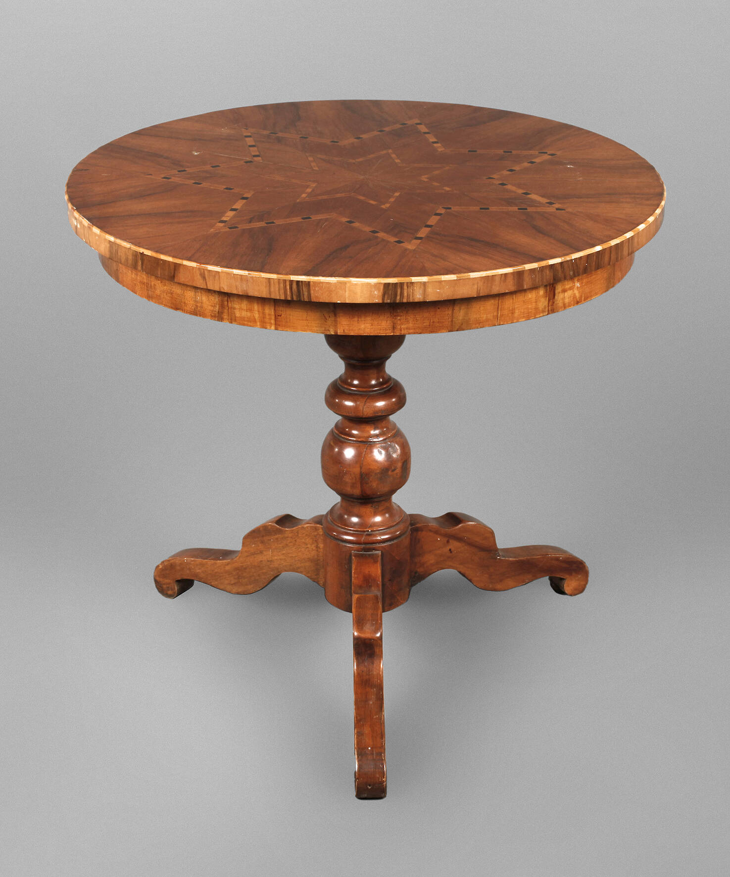 Kleiner Beistelltisch