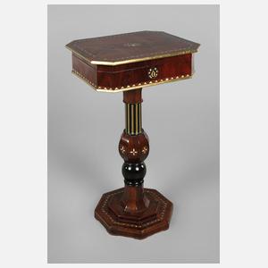 Ausgefallener Näh- und Schminktisch