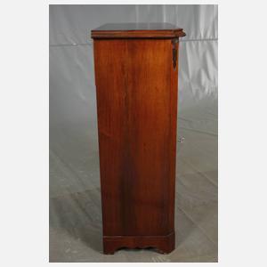 Kleiner Vitrinenschrank