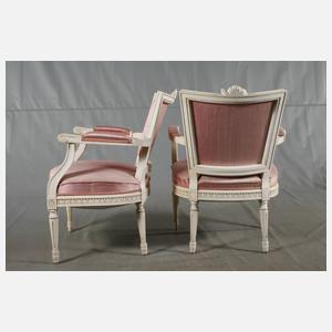 Paar klassizistische Armlehnsessel
