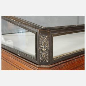 Großes klassizistisches Repositorium