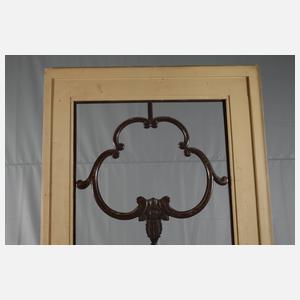 Zwei Blätter einer Schiebetür