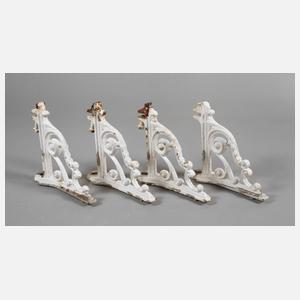 Vier Wandkonsolen Gusseisen