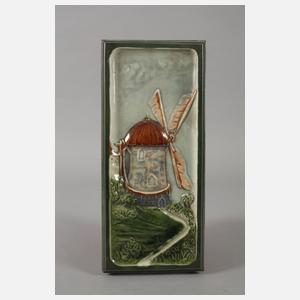 Drei bemalte Ofenkacheln