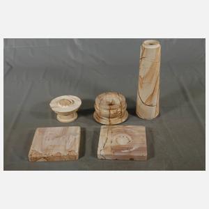 Große Steingusssäule