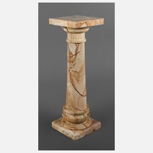 Große Steingusssäule