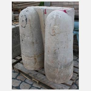 Paar große Granitpoller