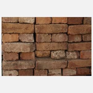 3600 historische Mauerziegel