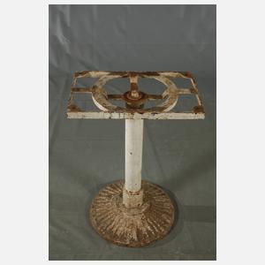 Gartentisch der Dachdeckerzunft