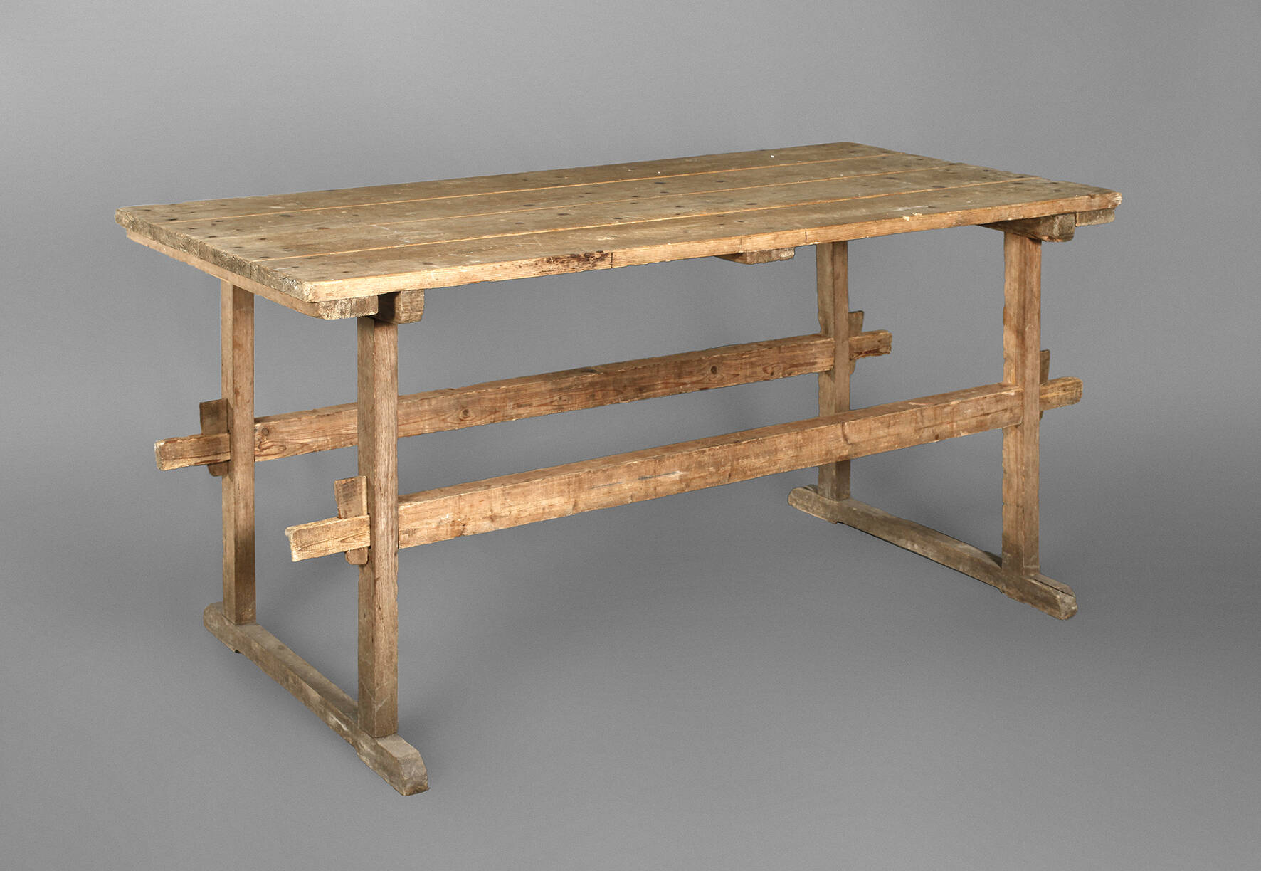 Großer Arbeitstisch