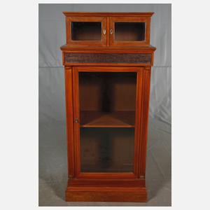 Paar Jugendstilvitrinen