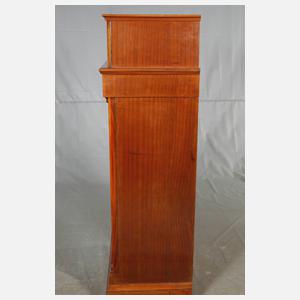 Paar Jugendstilvitrinen