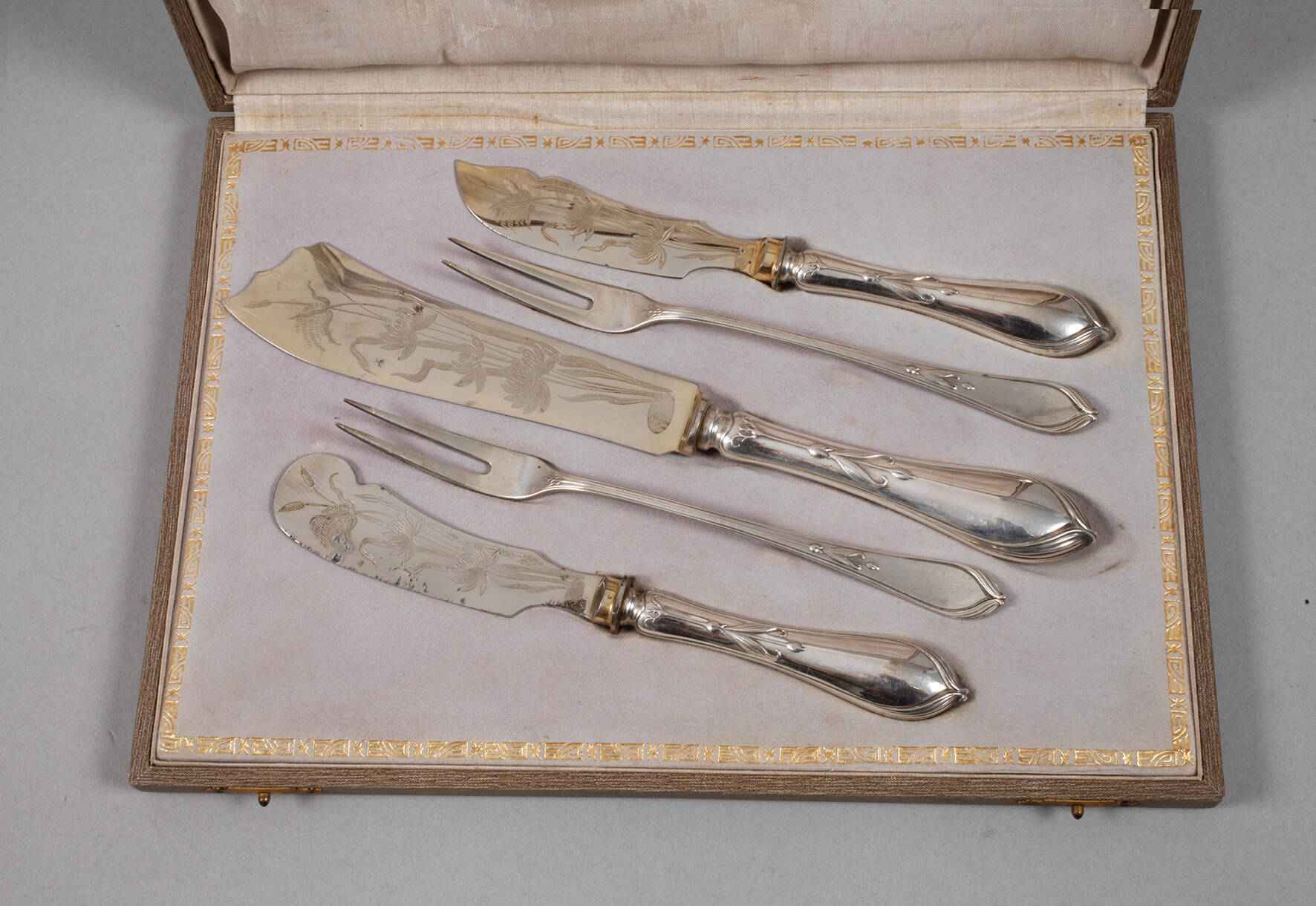 Silber fünf Vorlegeteile Hugo Leven "Bremer Lilie"