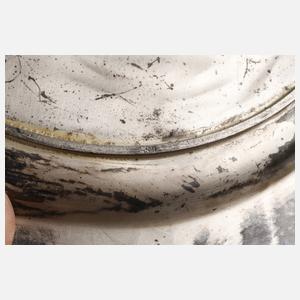 Jugendstilteller mit Mädchenmotiv