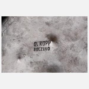 Große Kupfervase mit Schlangen