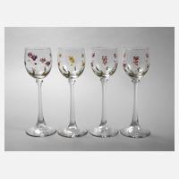 Vier Weinrömer mit Blümchendekor111