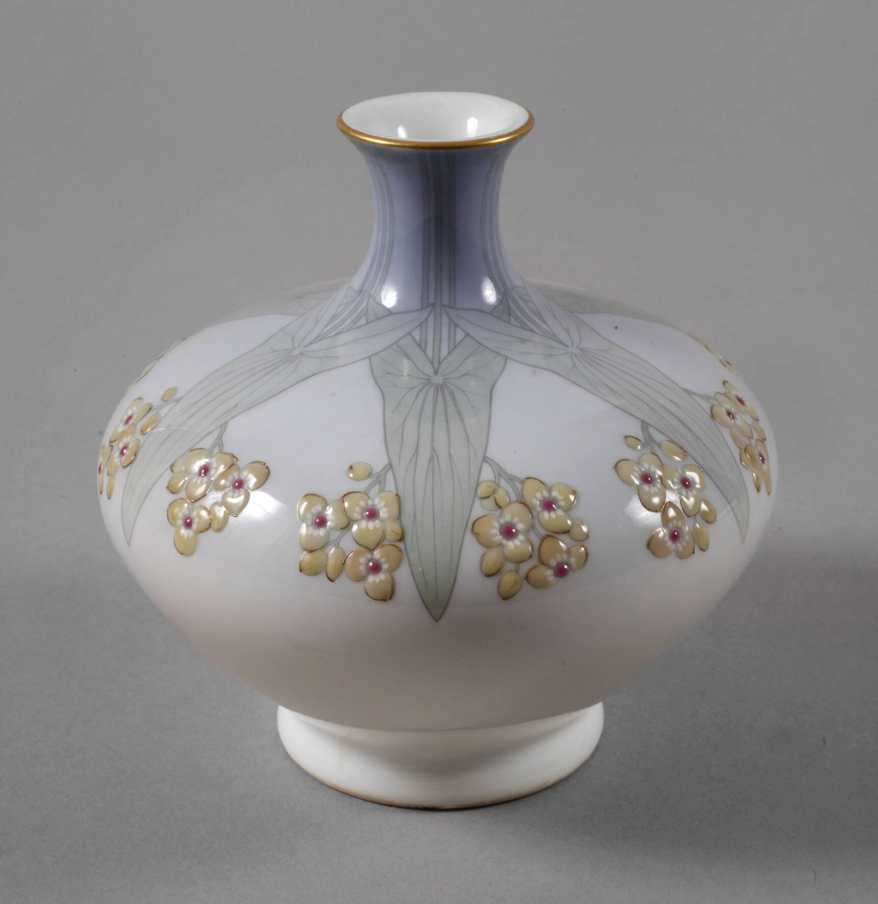 KPM Berlin Enghalsvase Emaillemalerei