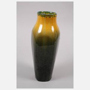 Jugendstilvase mit aufgelegten Blüten