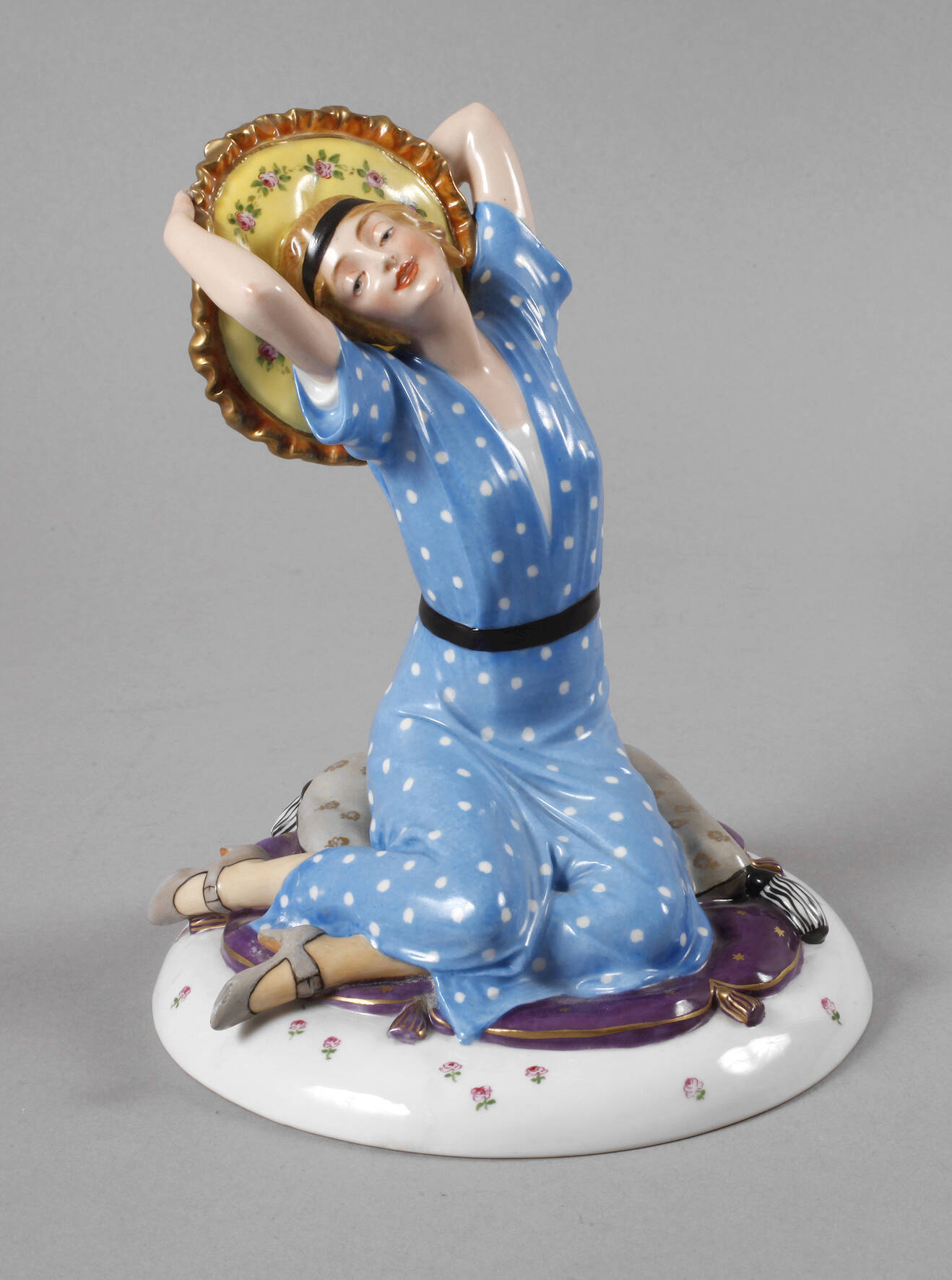 Fraureuth "Mädchen auf Kissen"