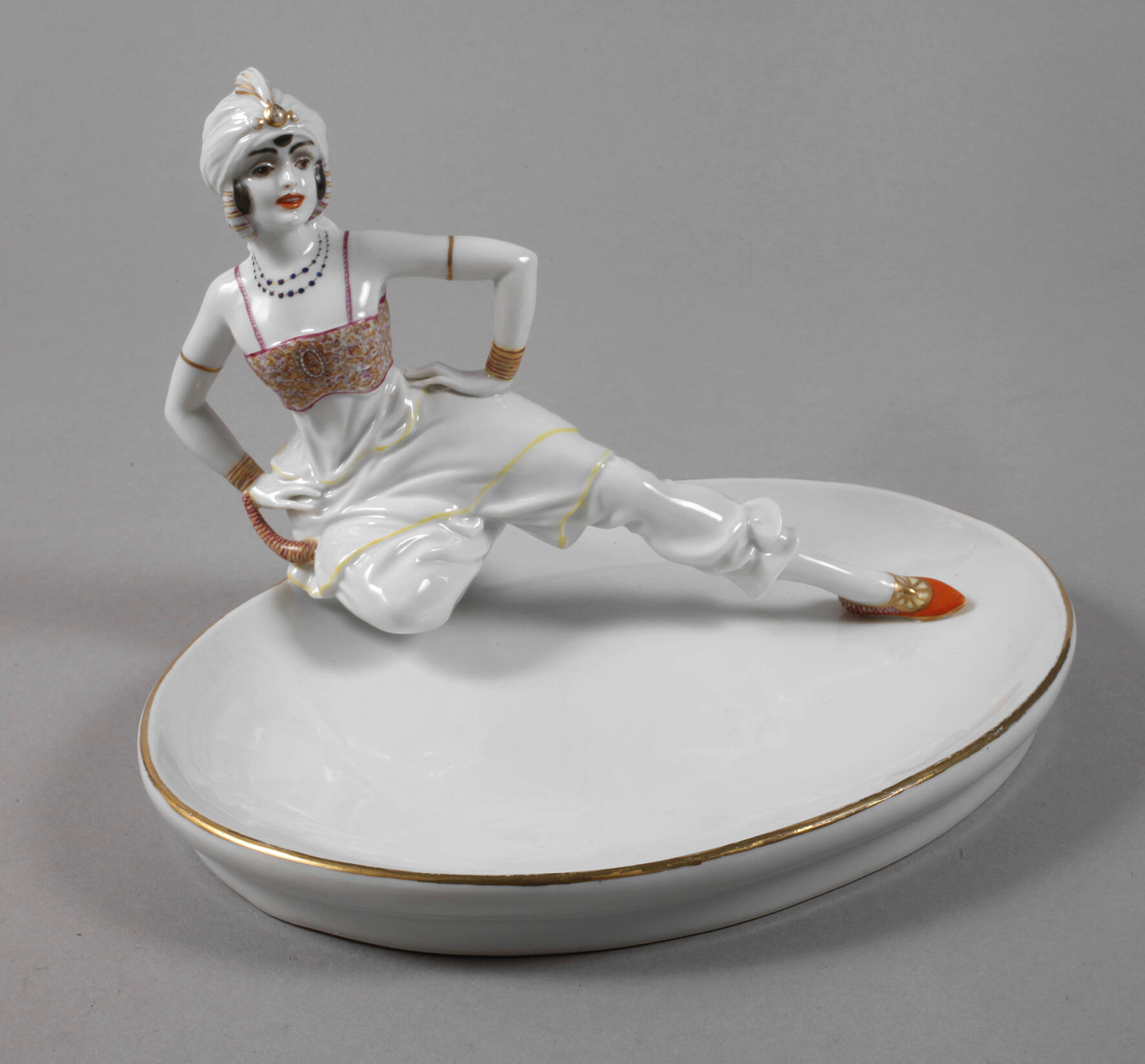 Fraureuth "Scheherazade auf Schale"