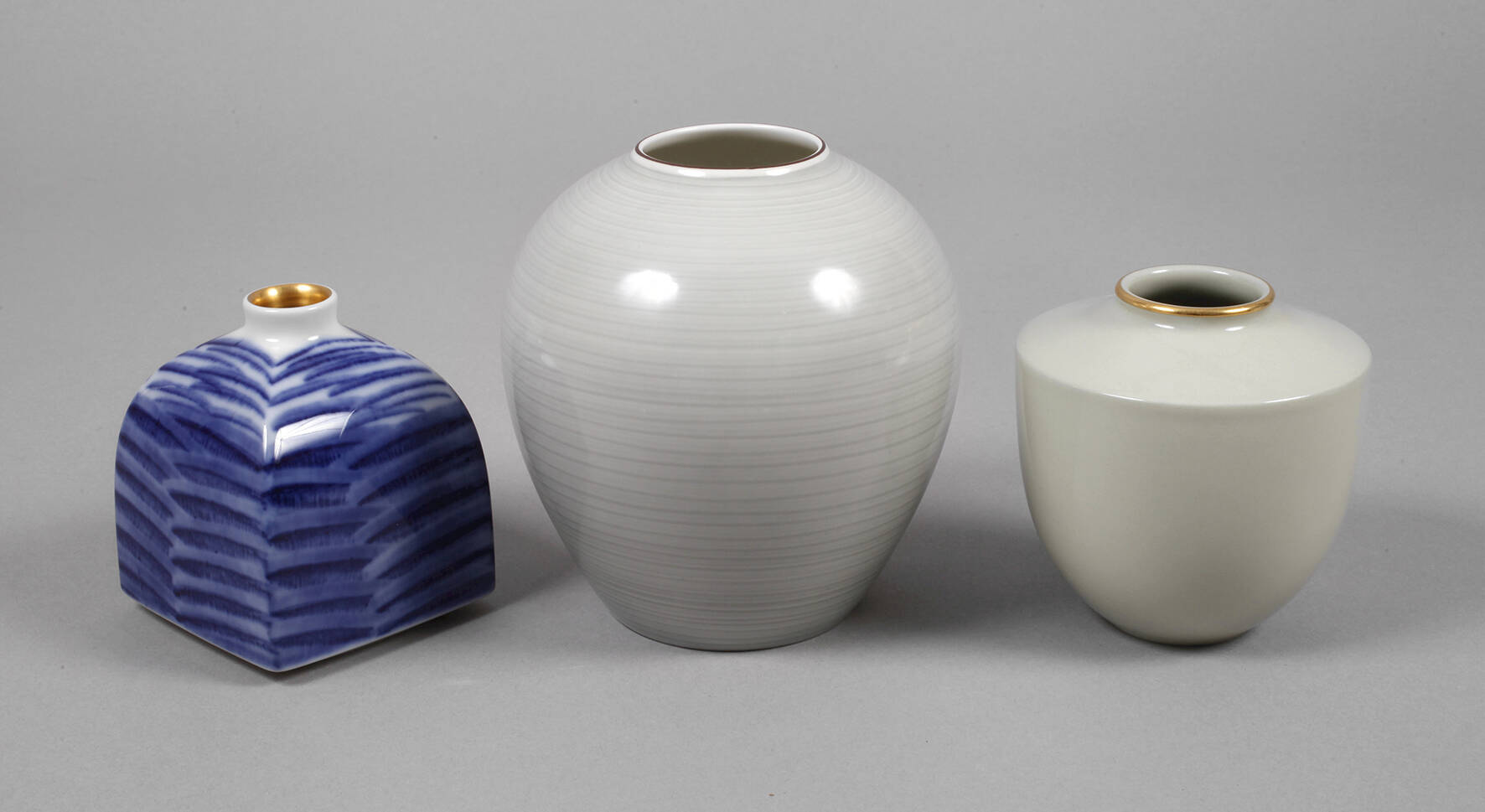 KPM Berlin Konvolut kleine Designvasen