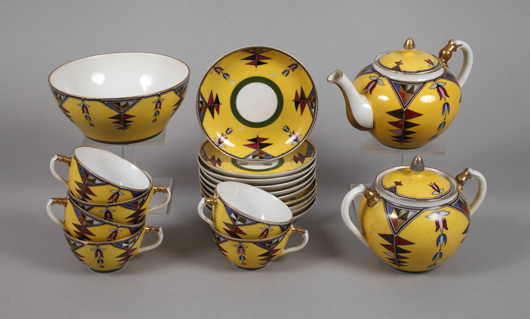 Russland Rest-Teeservice Art déco