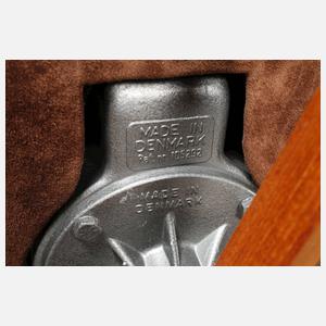 Ledersessel mit Ottomane