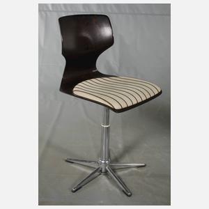 Fünf Stühle Flötotto