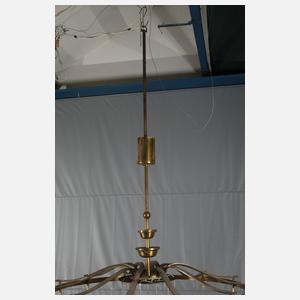 Übergroße Deckenlampe