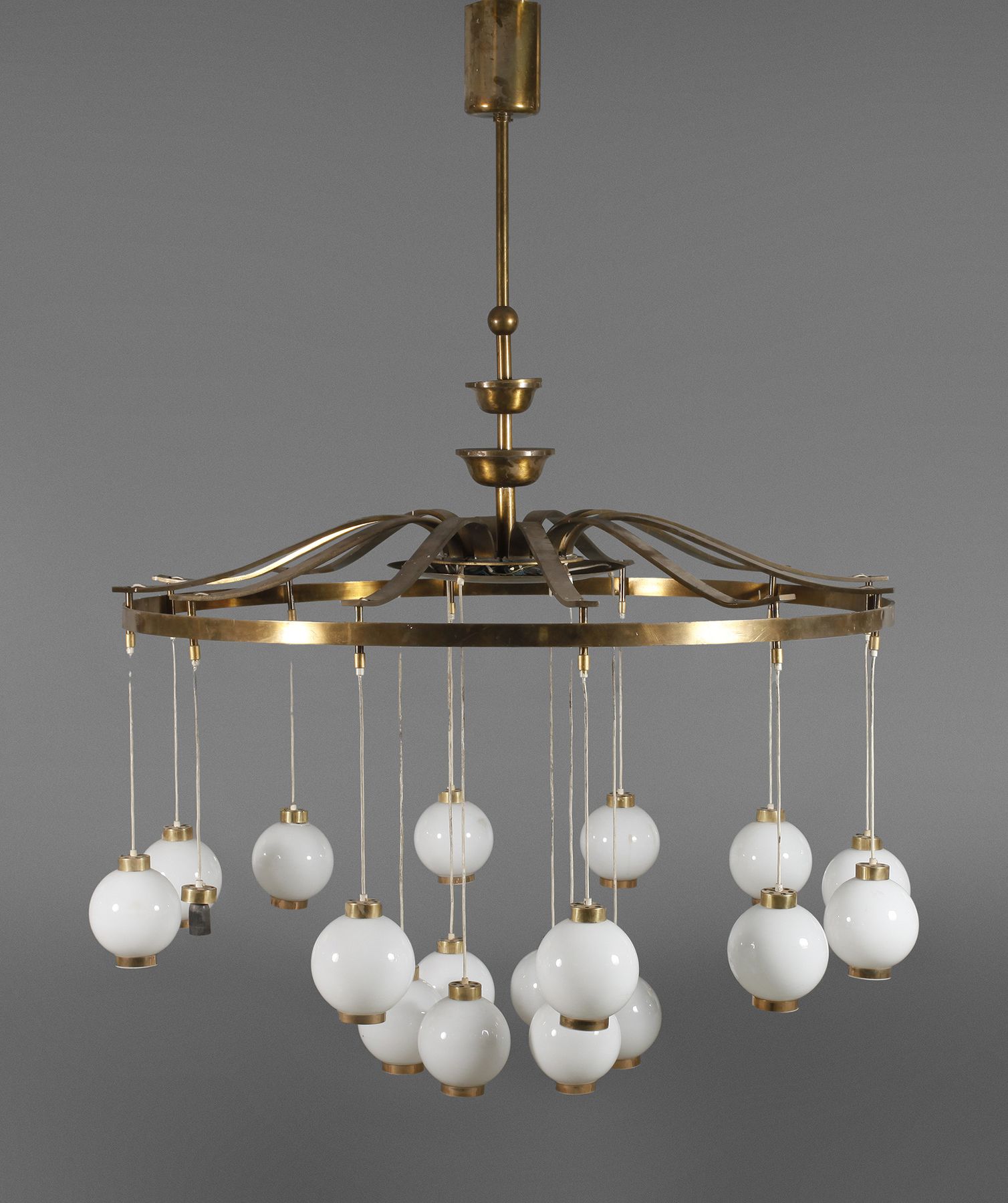 Übergroße Deckenlampe