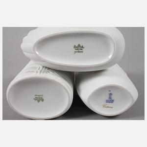 Konvolut Designvasen mit Reliefdekor