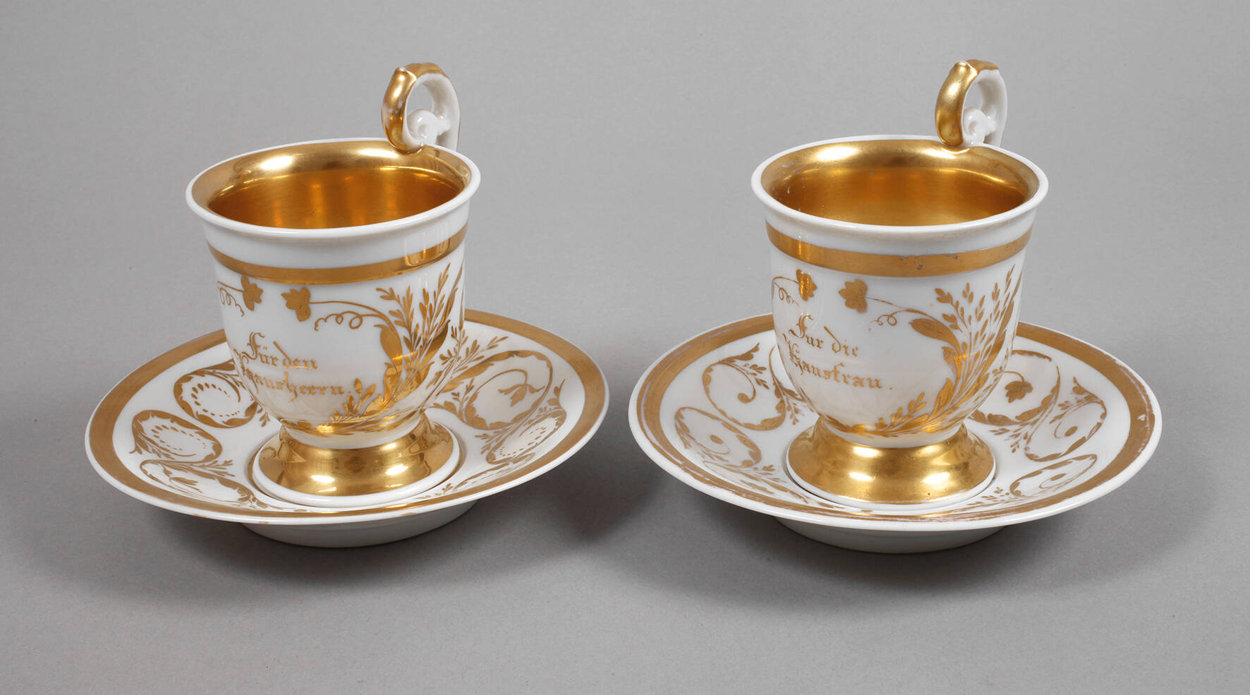 KPM Berlin Paar Tassen Goldmalerei