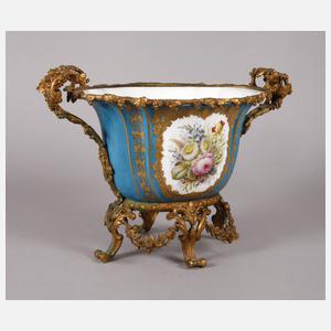 Frankreich prunkvolle Jardiniere mit Bronzemontur