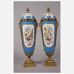 Frankreich Paar prunkvolle Potpourri-Deckelvasen