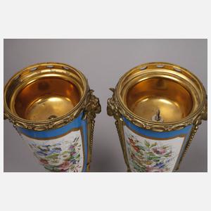 Frankreich Paar prunkvolle Potpourri-Deckelvasen