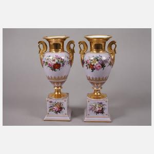 Frankreich Paar Prunkvasen Blumenmalerei