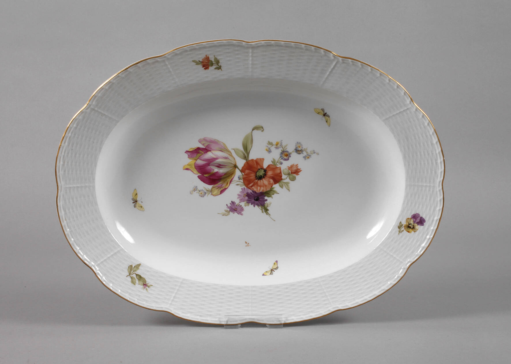 KPM Berlin große Anbietplatte "Blumen und Insekten"