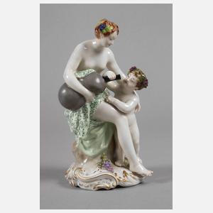 KPM Berlin Bacchantin mit Weinschlauch und Knabe