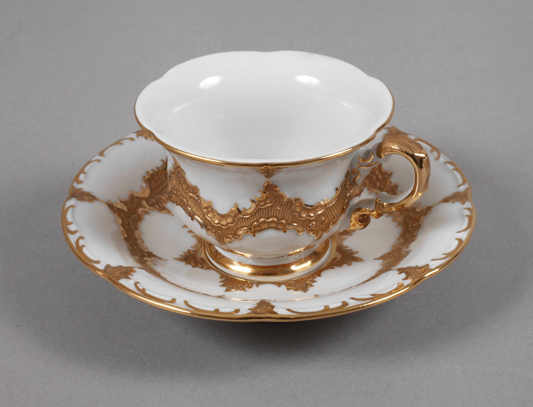 Meissen Mokkatasse "B-Form"