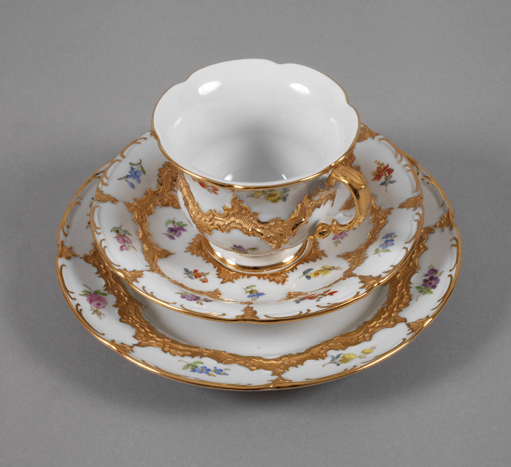 Meissen Prunkgedeck "B-Form"