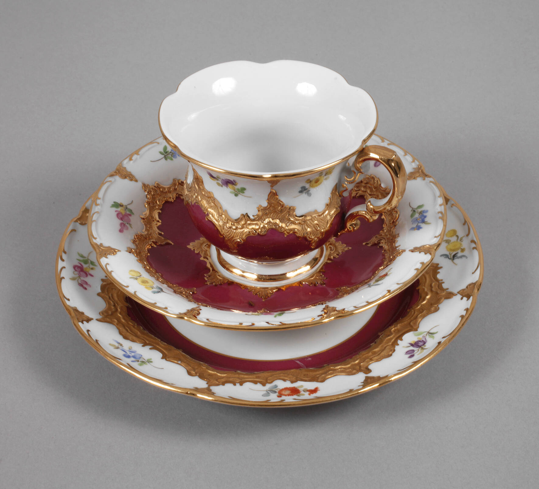 Meissen Prunkgedeck "B-Form"