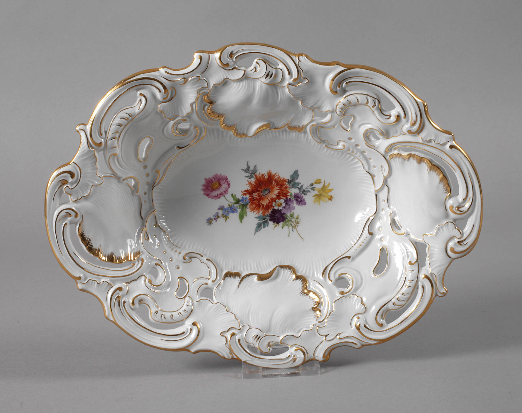 Meissen ovale Prunkschale "Blumenbukett"