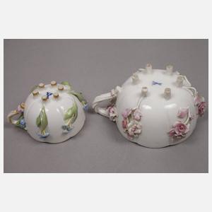 Meissen zwei Tassen Blütenbesatz