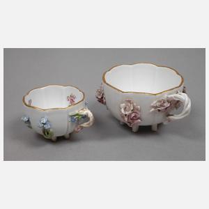 Meissen zwei Tassen Blütenbesatz