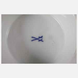 Meissen Trompetenvase Reliefdekor