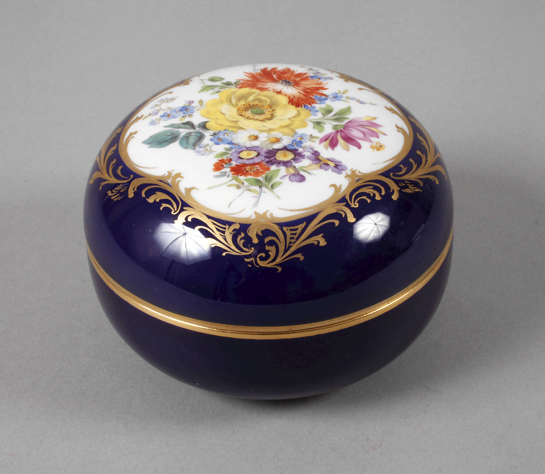 Meissen Bonboniere "Amsterdamer Art"