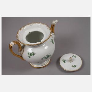 Meissen Rest-Teeservice kupfergrünes Streublümchendekor